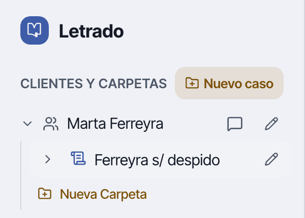 El panel de la izquierda, con el botón «Nuevo caso» arriba, al lado de «Clientes y carpetas».